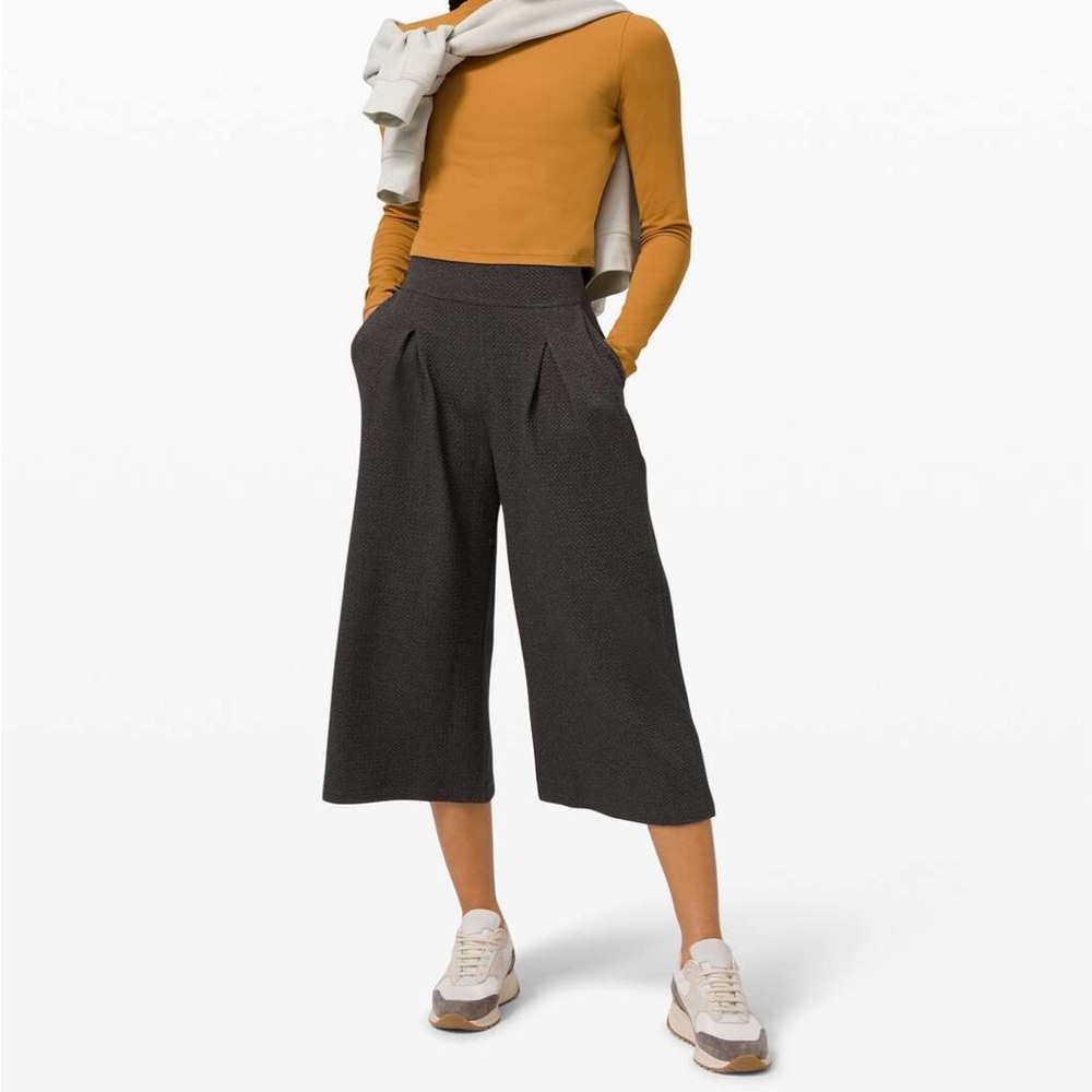 ❤️ Lululemon Can You Feel The Pleat Super High-Rise Wide Leg Pants Size 4